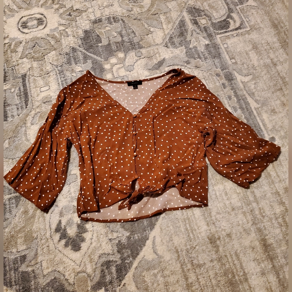 quarter length sleeve shirt